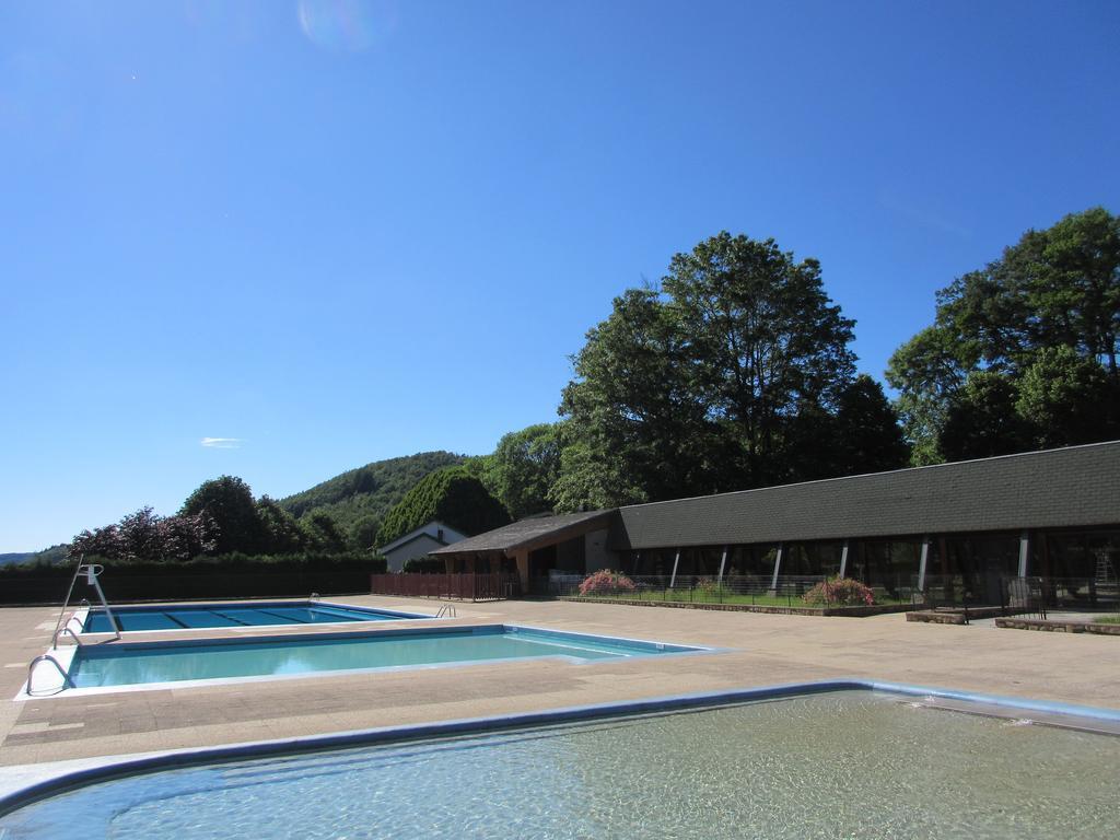 VVF Villages   Les Quatre Lacs   La Salvetat-sur-Agoût Extérieur photo